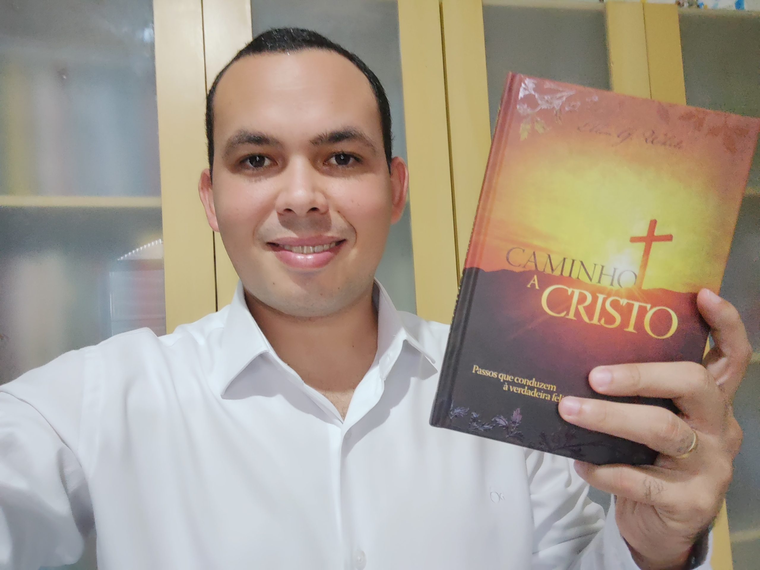 Leia o livro e siga as coordenadas do Caminho a Cristo 😉👣